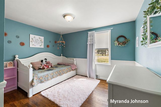 4263 S Quarterline Road, Muskegon, MI 49444