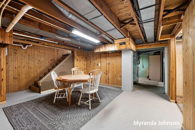 4263 S Quarterline Road, Muskegon, MI 49444