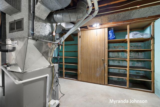 4263 S Quarterline Road, Muskegon, MI 49444