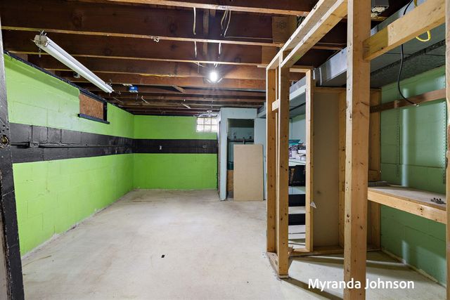 4263 S Quarterline Road, Muskegon, MI 49444