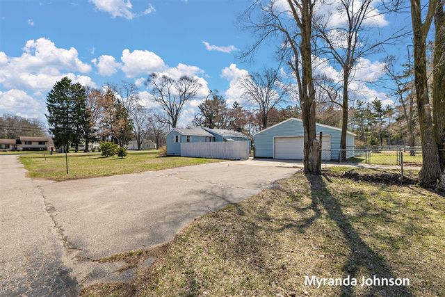 4263 S Quarterline Road, Muskegon, MI 49444