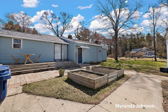 4263 S Quarterline Road, Muskegon, MI 49444