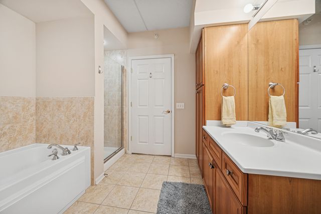 500 E Saint Charles Road 209, Lombard, IL 60148