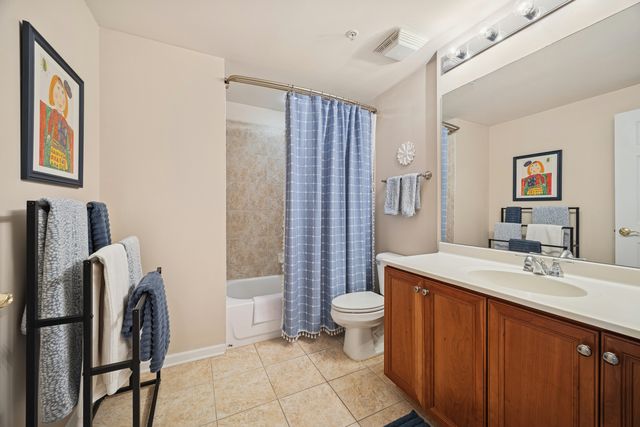 500 E Saint Charles Road 209, Lombard, IL 60148