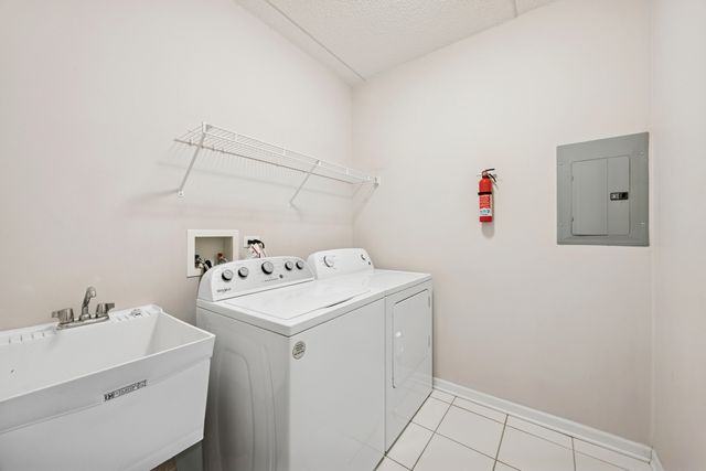 500 E Saint Charles Road 209, Lombard, IL 60148