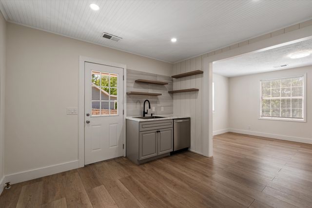 60 Lutie St, Nashville, TN 37210