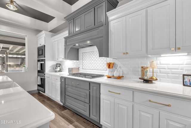 2317 TIERRA FABIAN Place, El Paso, TX 79938