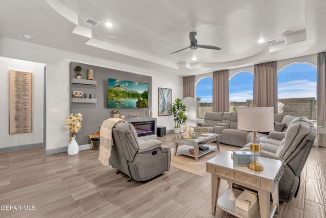 2317 TIERRA FABIAN Place, El Paso, TX 79938