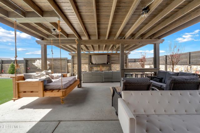 2317 TIERRA FABIAN Place, El Paso, TX 79938