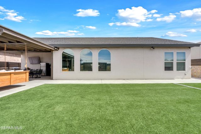 2317 TIERRA FABIAN Place, El Paso, TX 79938