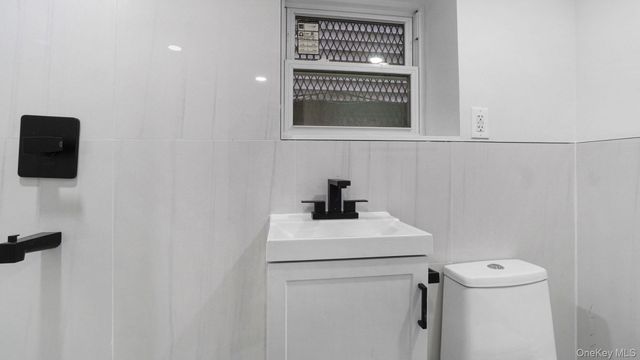 4365 De Reimer Avenue, Bronx, NY 10466