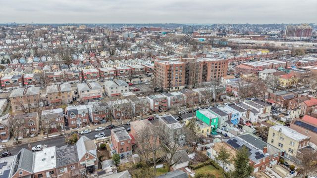 4365 De Reimer Avenue, Bronx, NY 10466