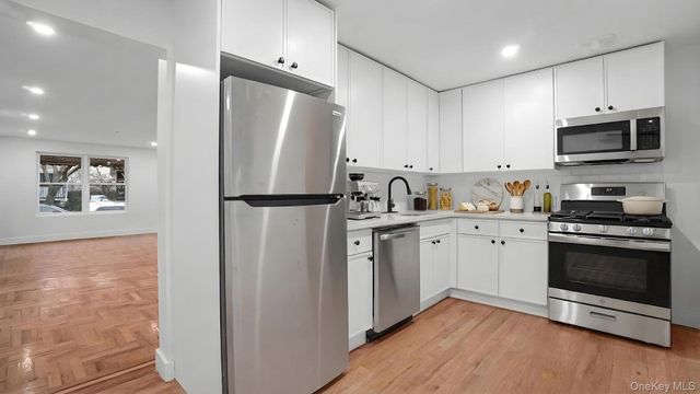 4365 De Reimer Avenue, Bronx, NY 10466