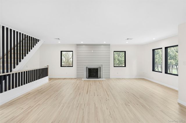 3 Shore Lane, Westhampton, NY 11977