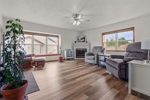 1160 HAROLD DRIVE, Menasha, WI 54952