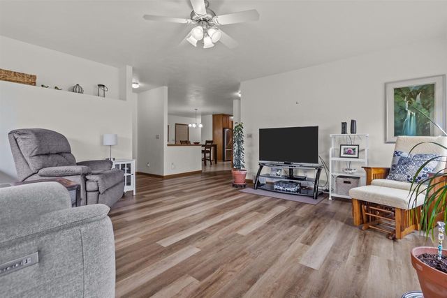 1160 HAROLD DRIVE, Menasha, WI 54952