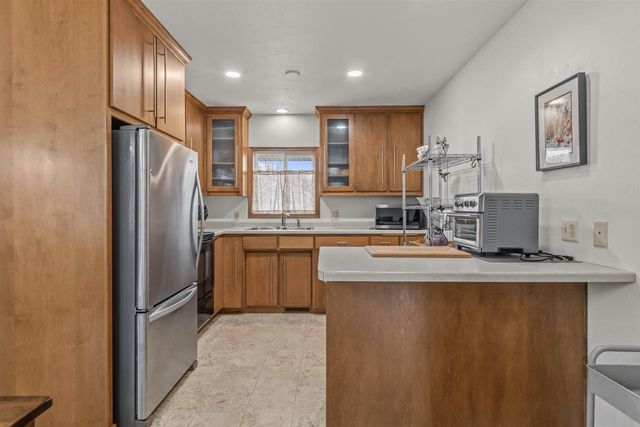 1160 HAROLD DRIVE, Menasha, WI 54952