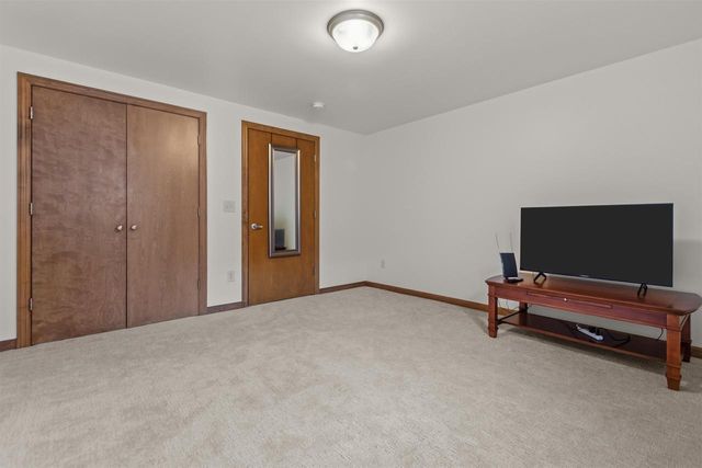 1160 HAROLD DRIVE, Menasha, WI 54952