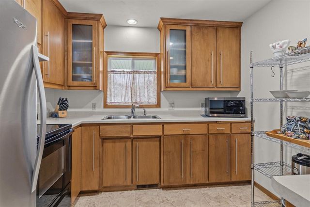 1160 HAROLD DRIVE, Menasha, WI 54952