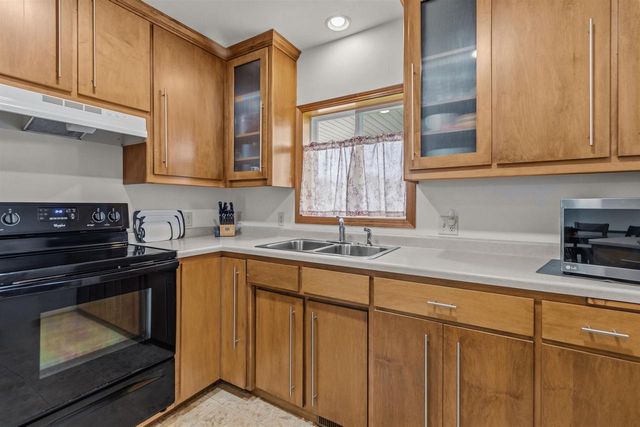 1160 HAROLD DRIVE, Menasha, WI 54952