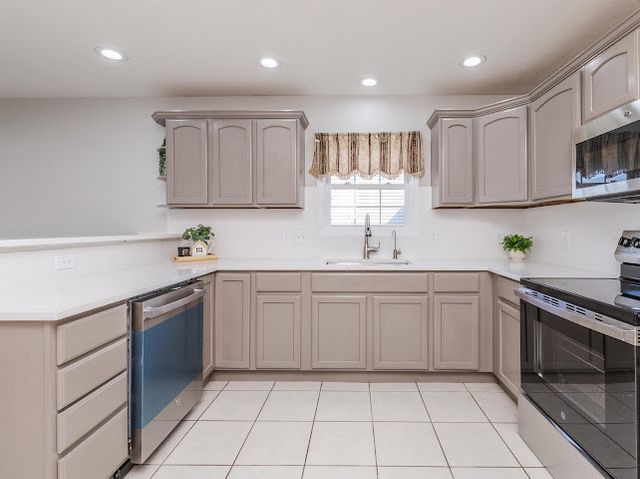 2275 Boulder Drive, Normal, IL 61761