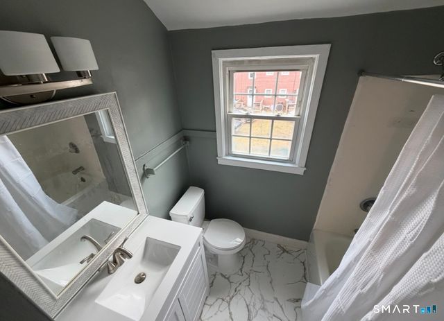 4 Tyler Circle, Manchester, CT 06040