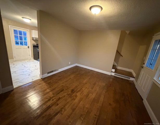 4 Tyler Circle, Manchester, CT 06040