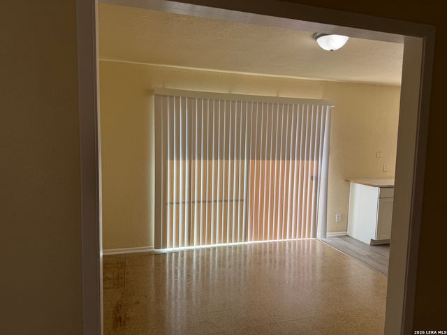 930 Green Park, San Antonio, TX 78227