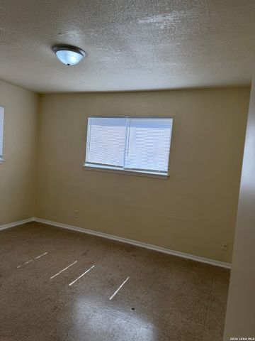 930 Green Park, San Antonio, TX 78227