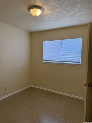 930 Green Park, San Antonio, TX 78227