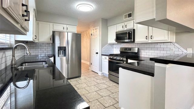 14519 Bladenboro Drive, Cypress, TX 77429