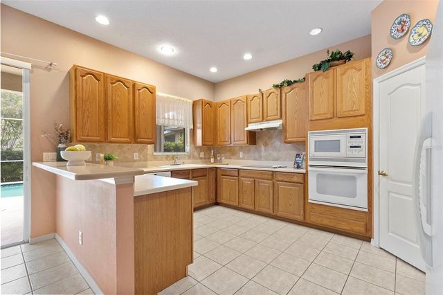 17823 ARBOR CREEK DRIVE, Tampa, FL 33647