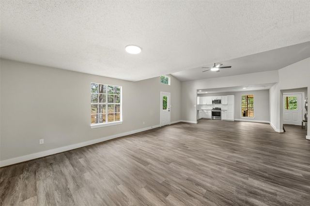 601 Faulkner Avenue, Coldspring, TX 77331