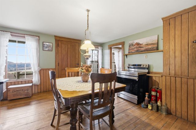 762 McLaren Hill Road, Barnet, VT 05821