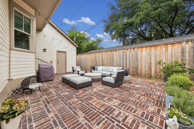 135 E 23rd Street, Houston, TX 77008
