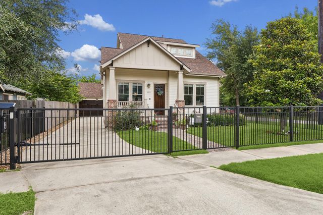 135 E 23rd Street, Houston, TX 77008