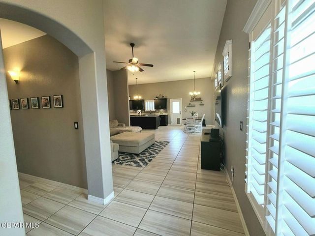 7852 Enchanted View Drive, El Paso, TX 79911