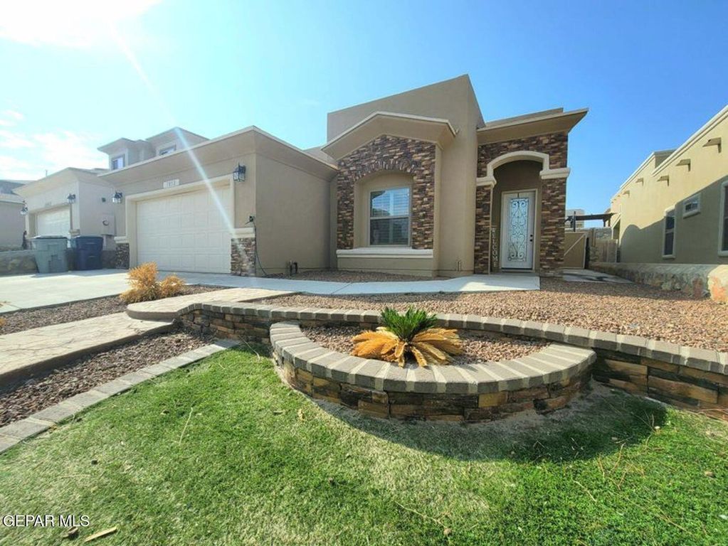 7852 Enchanted View Drive, El Paso, TX 79911
