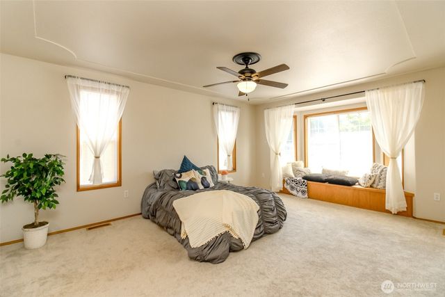 9120 Kelly Court NE, Lacey, WA 98516