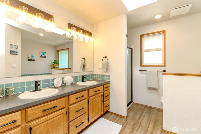 9120 Kelly Court NE, Lacey, WA 98516