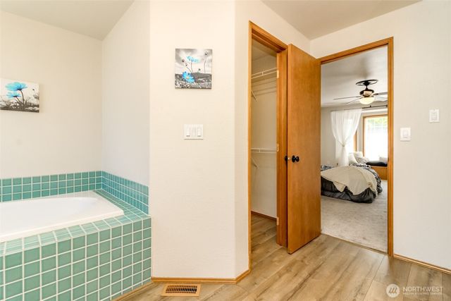 9120 Kelly Court NE, Lacey, WA 98516