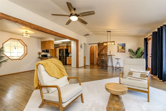 9120 Kelly Court NE, Lacey, WA 98516