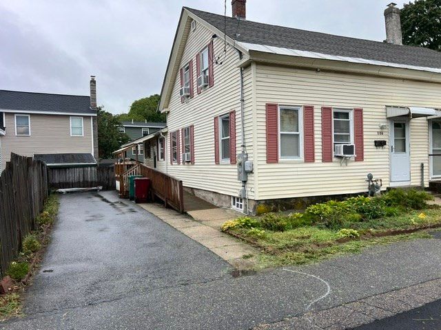 116 Quebec Street, Lowell, MA 01852