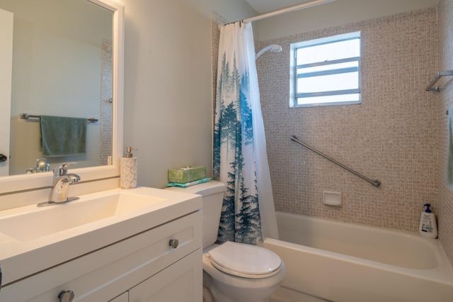 313 Burgundy G, Delray Beach, FL 33484