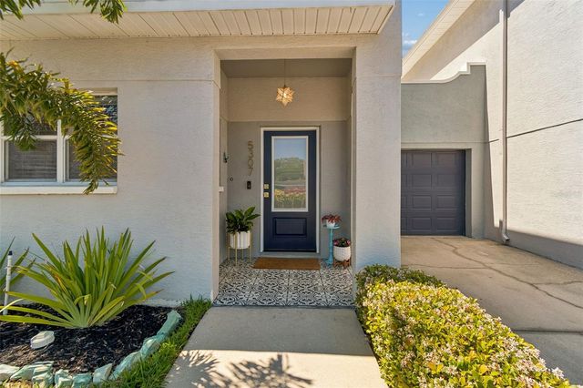 5307 POINT PLEASANT LANE, Tampa, FL 33611