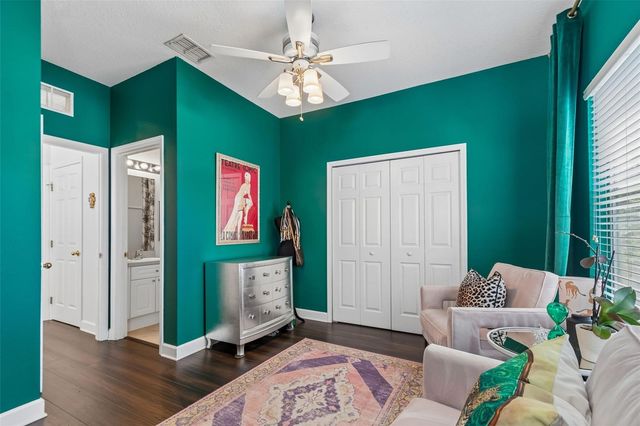 5307 POINT PLEASANT LANE, Tampa, FL 33611