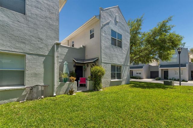 5307 POINT PLEASANT LANE, Tampa, FL 33611