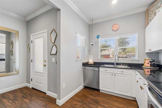 5307 POINT PLEASANT LANE, Tampa, FL 33611