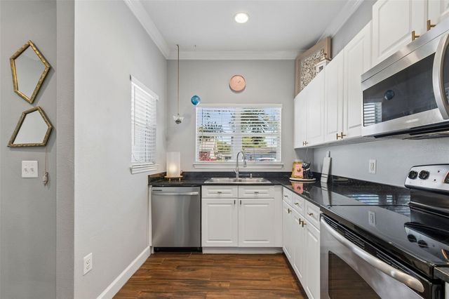 5307 POINT PLEASANT LANE, Tampa, FL 33611