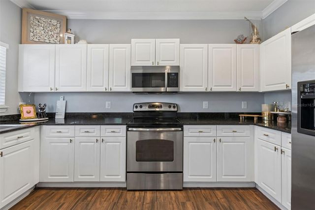 5307 POINT PLEASANT LANE, Tampa, FL 33611